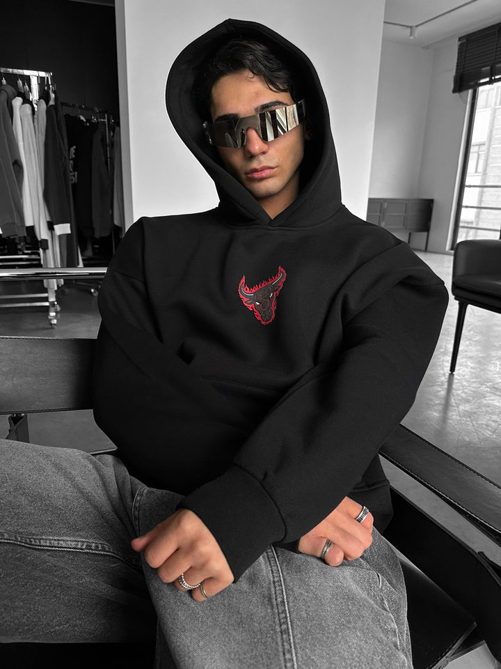Oversize Bull Fearless Hoodie - Czarny i Czerwony