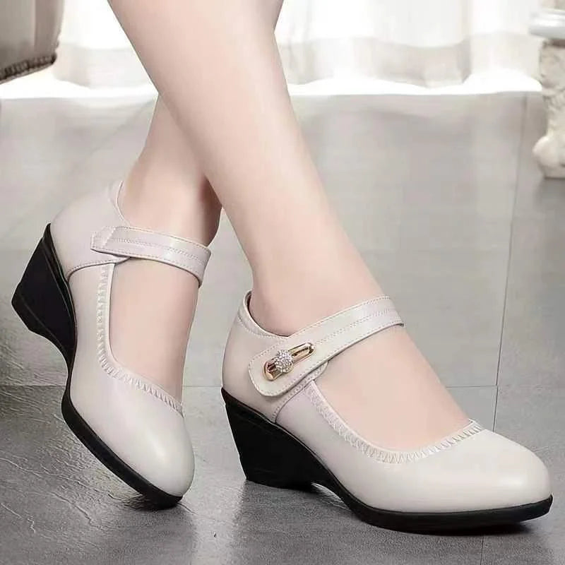 Elegancki średni-obcas komfort buty