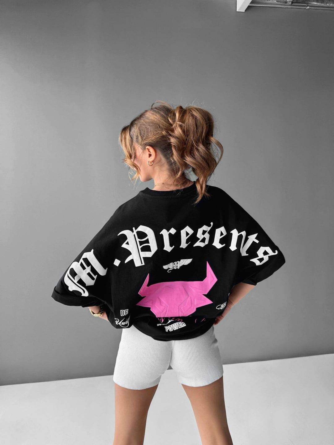 T-shirt Oversize Bull Worldwide - Czarny i Lila