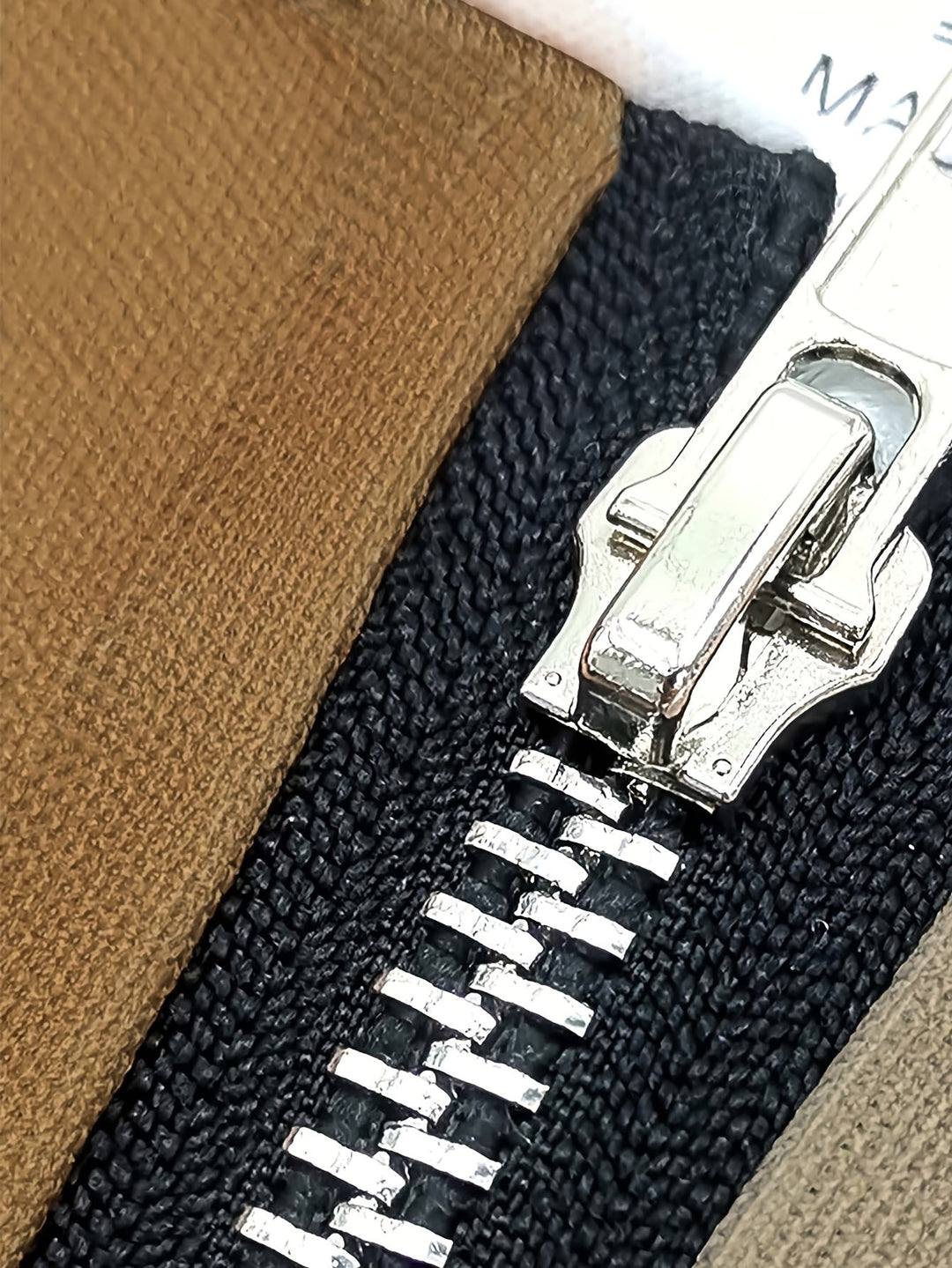 Nowoczesny zamek 1/2 sweter