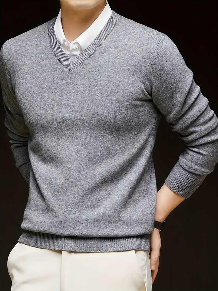 Elegancki sweter z dekoltem V