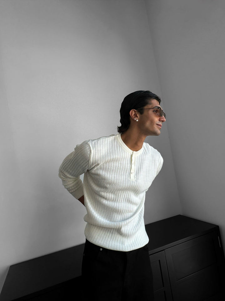 Sweter Slim Fit z Guzikami - Ecru