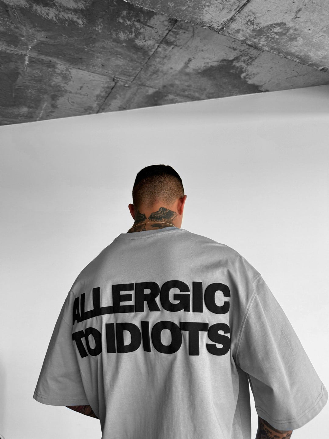 T-shirt Oversize z nadrukiem - Szary