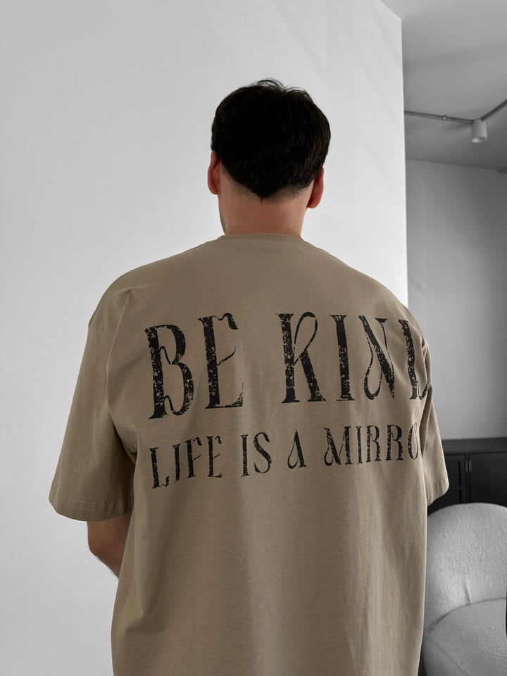 Oversize T-shirt Be Kind - Kamień