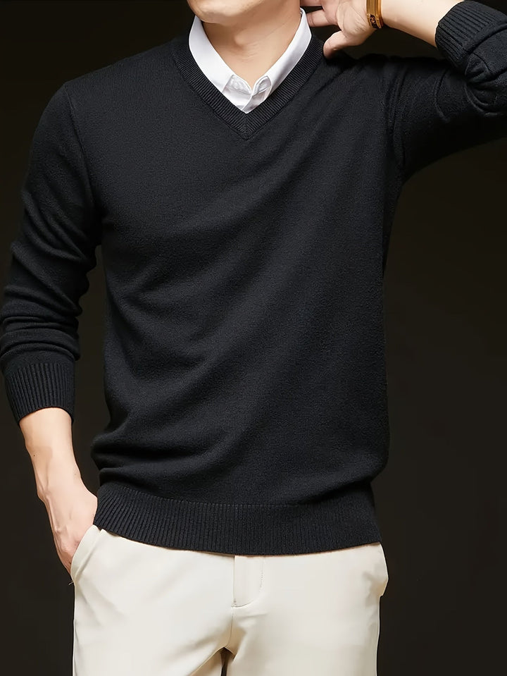 Elegancki sweter z dekoltem V