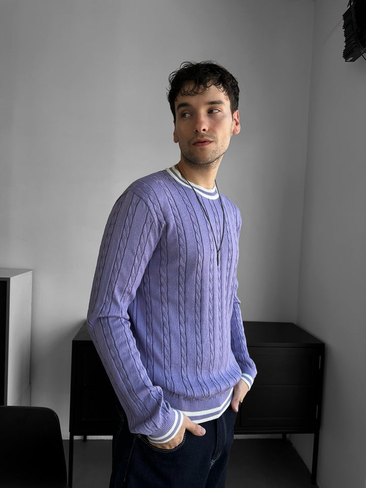 Sweter o regularnym kroju z plecionką - Lila