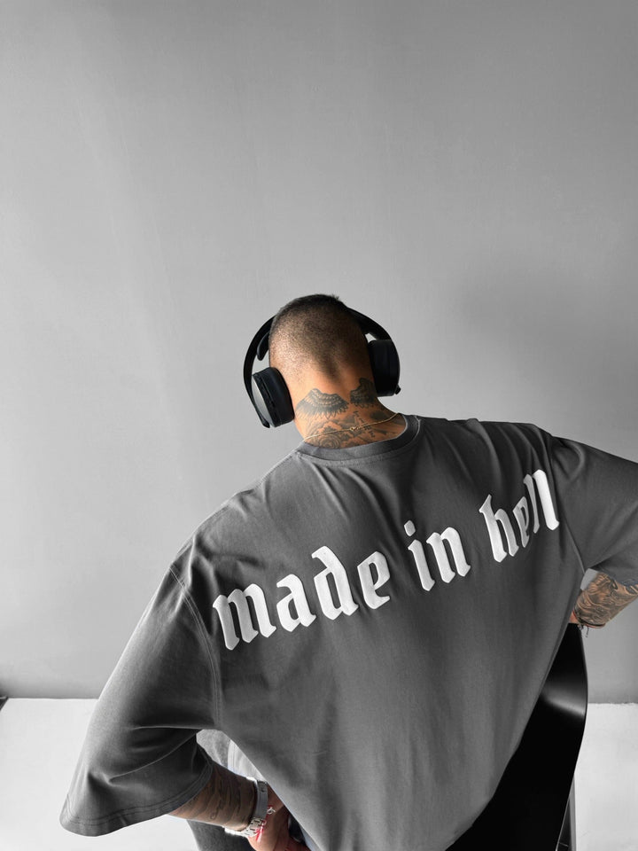 T-shirt Oversize Made in Hell - Antracytowy