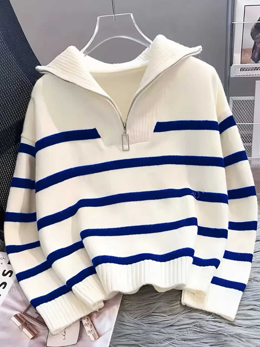 W paski zamek 1/4 sweter
