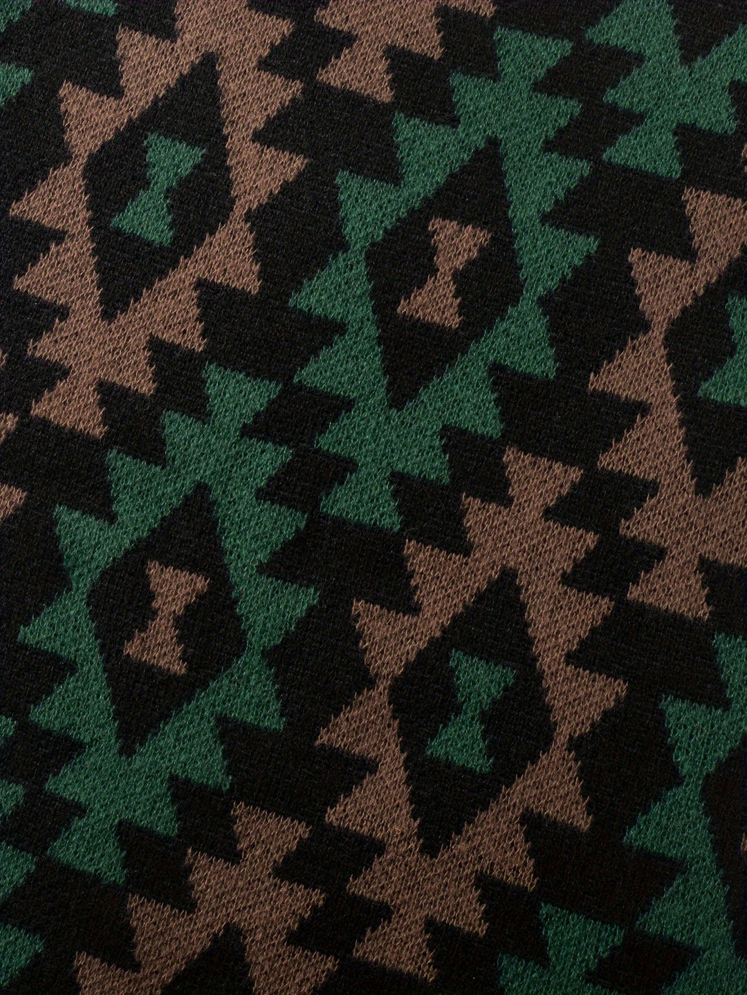 Tradycyjny wzór sweter