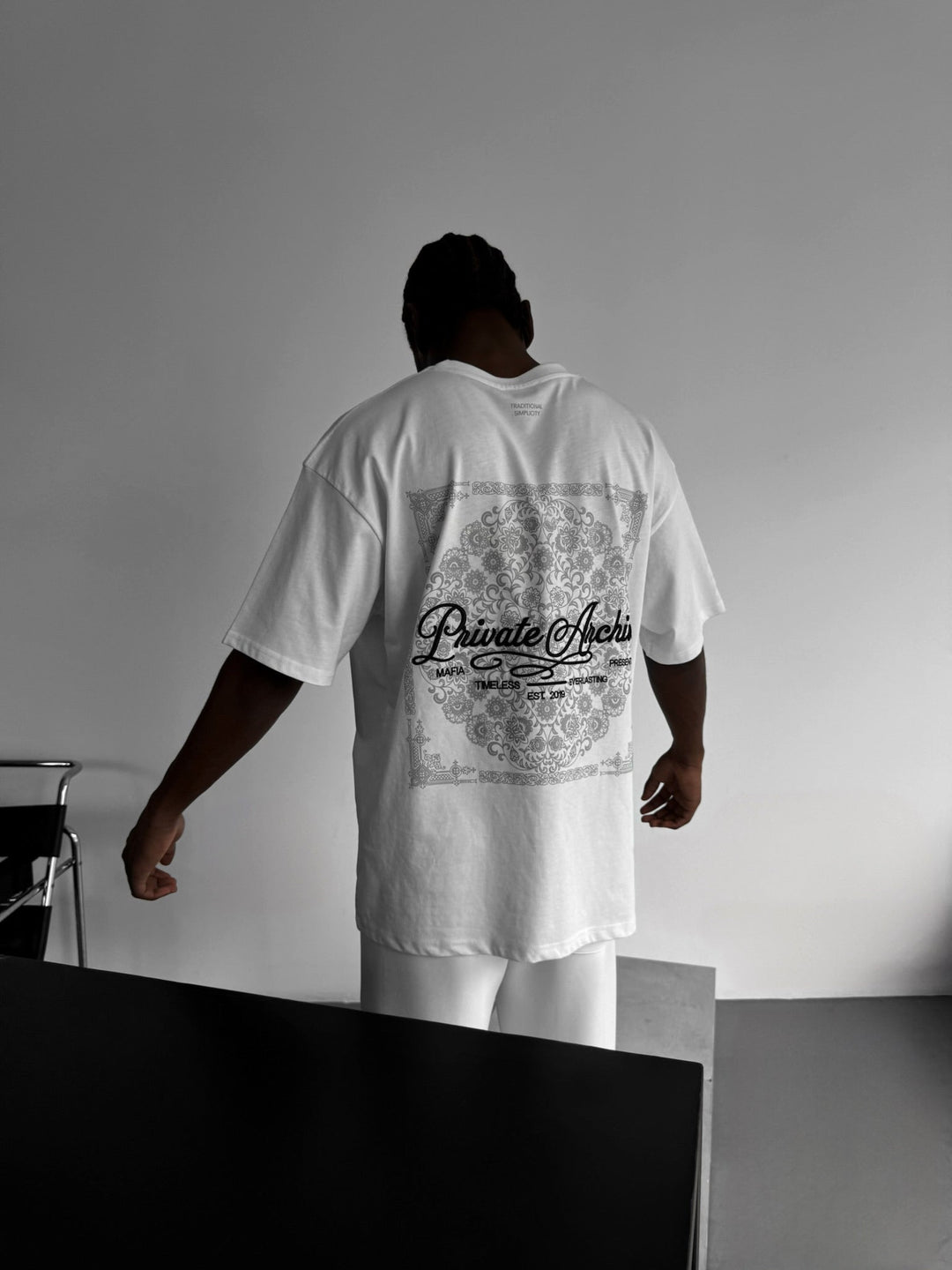 T-shirt Oversize z Prywatnym Archiwum - Ecru