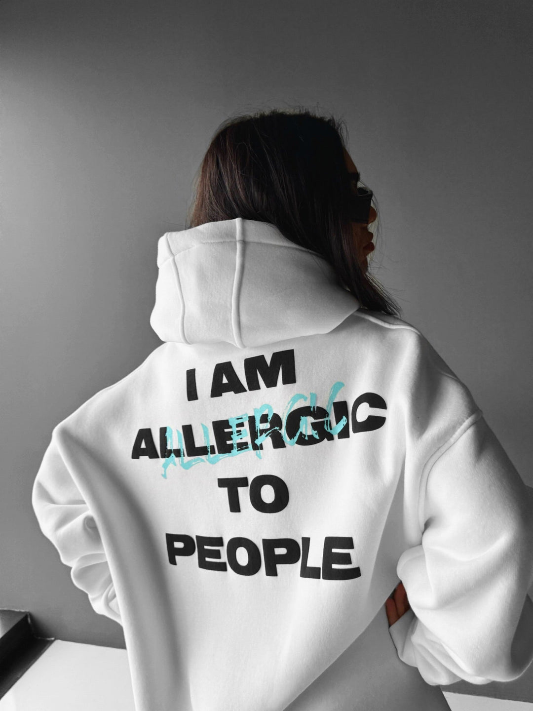 Oversize Hoodie Alergiczny - Biały