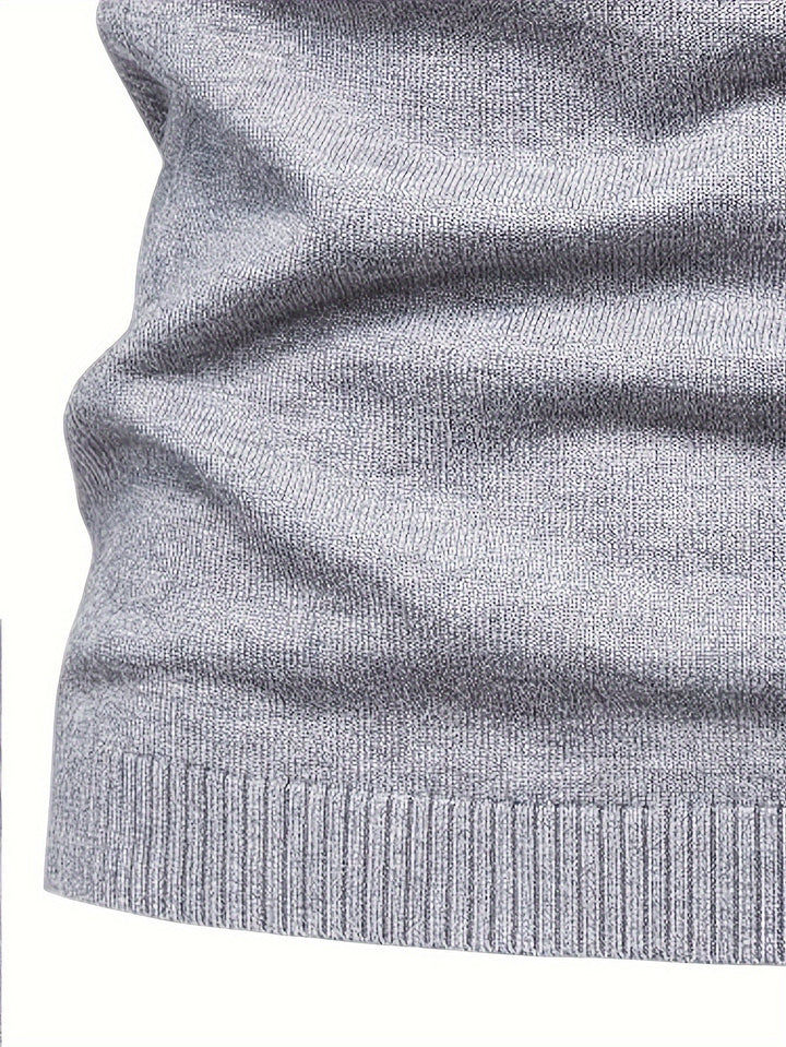 Klasyczny półgolf sweter