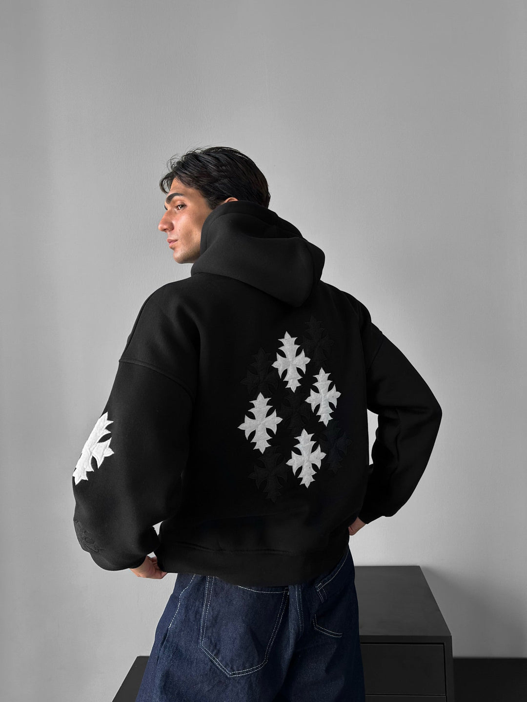Oversize Gothic Cross Hoodie - Czarny