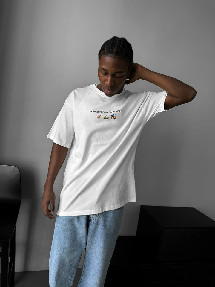 Oversize "Świat Dziś" T-shirt - Ecru