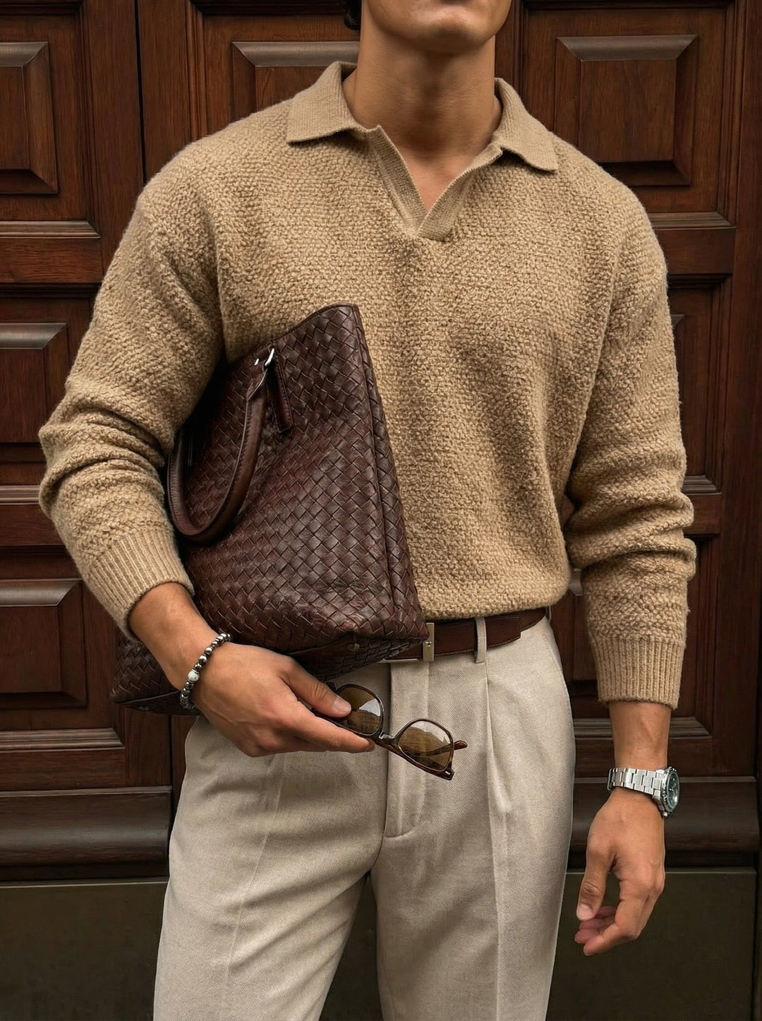 Sweter z dzianinowym kołnierzem - Camel