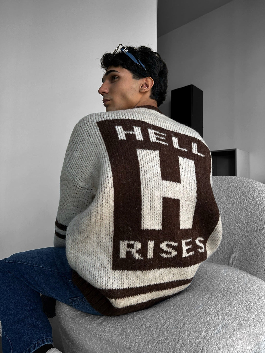 Sweter z przędzy w oversize - Beżowy