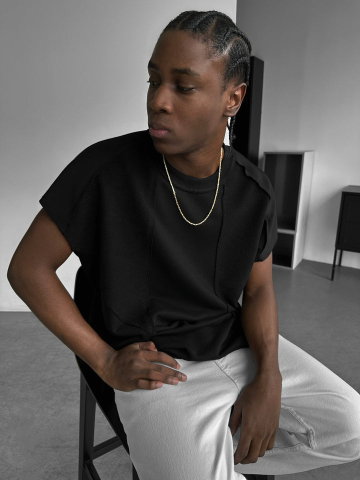 Oversized T-shirt z detalami w kształcie skrzydeł - Czarny