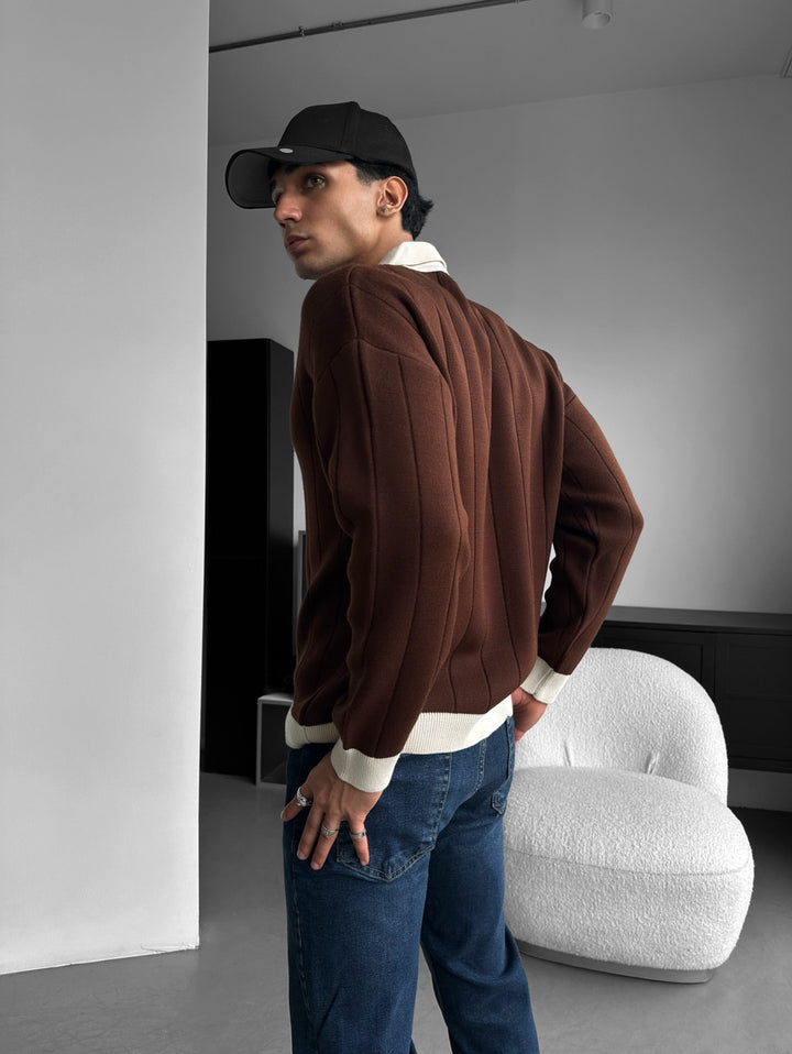Oversized Haftowany Sweter Polo - Brązowy