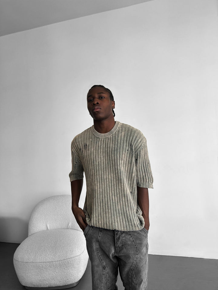 Oversize T-shirt z przetarciami - Kamień