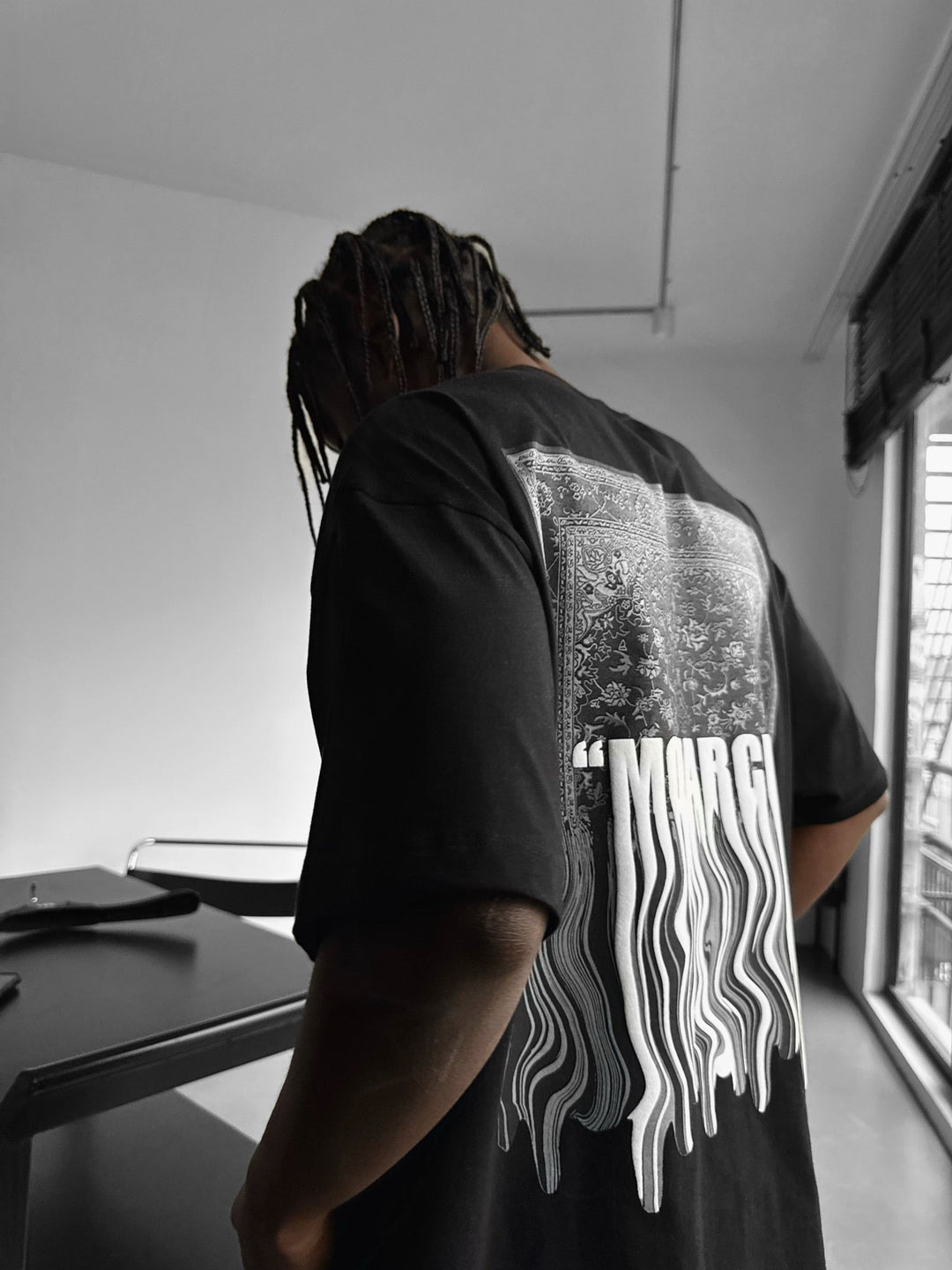 Oversize Monarch T-Shirt - Czarny i Biały