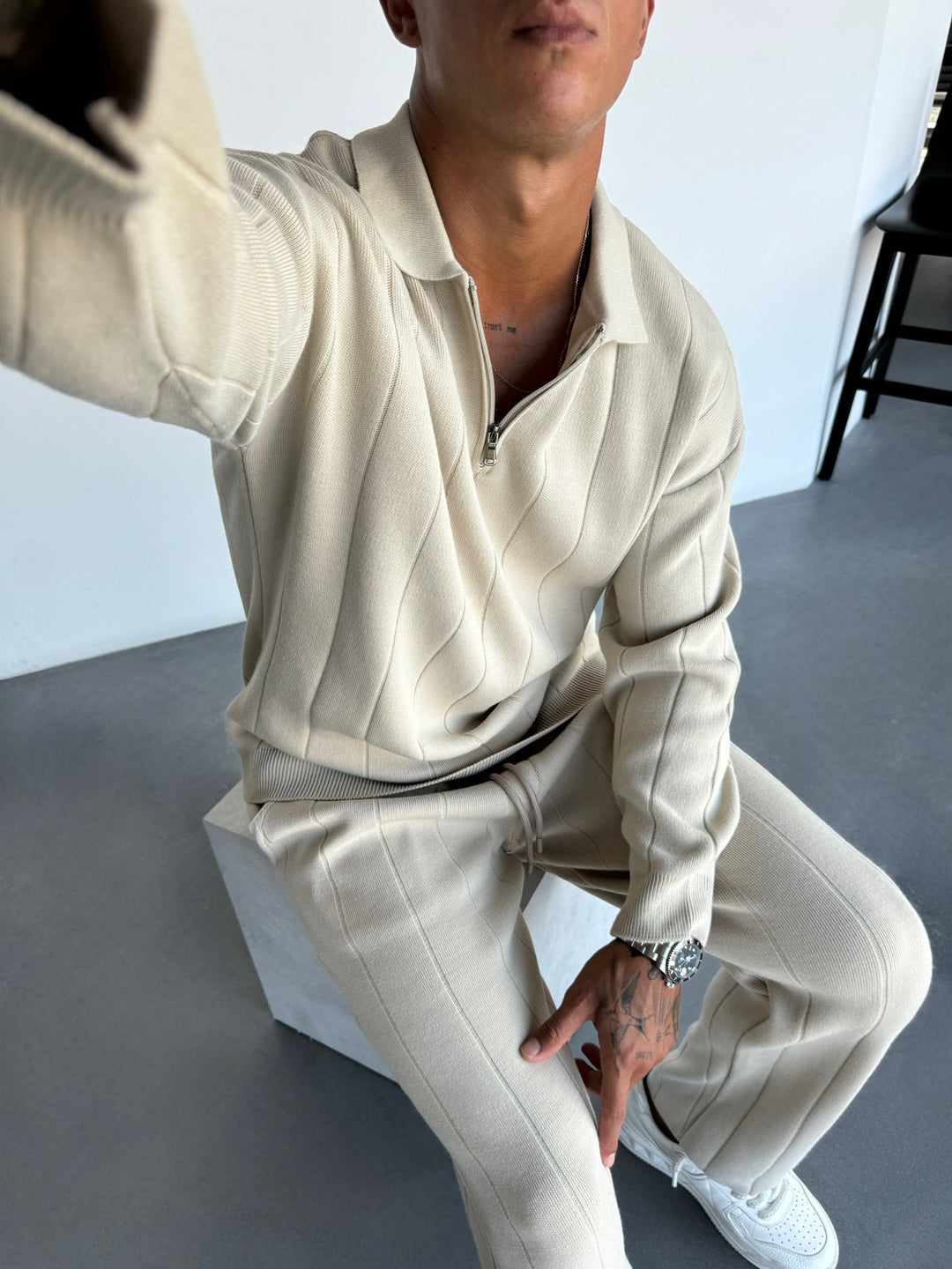Oversize Lines Knit Zipper Polo Sweatshirt - Kamień
