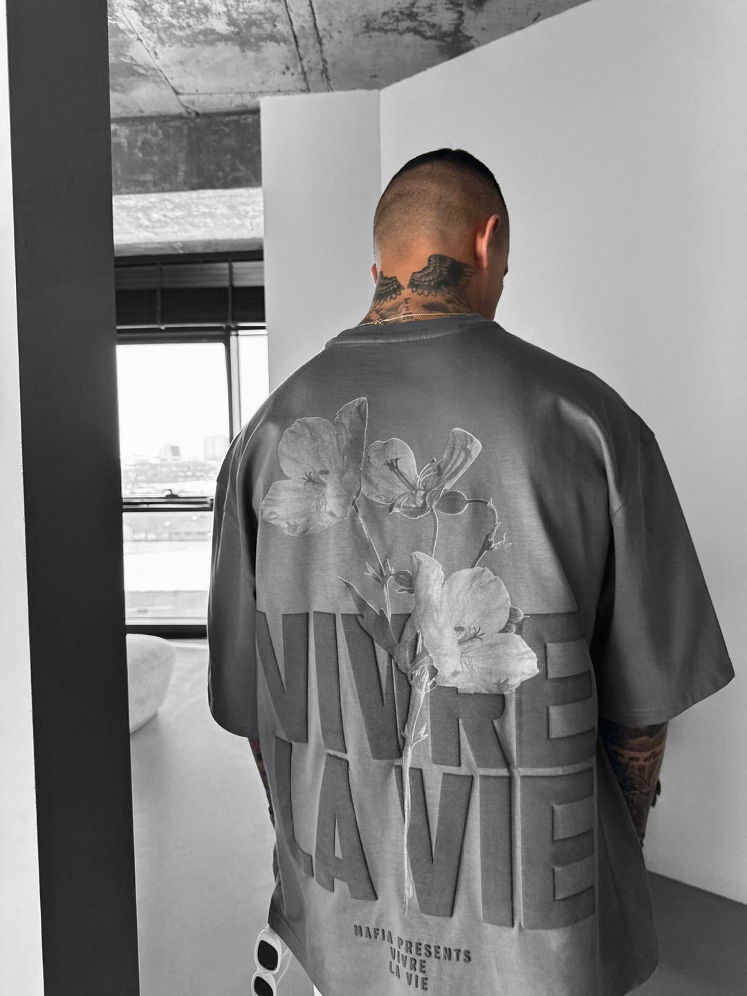 Oversize T-shirt Vivre la Vie - Antracytowy i Czarny