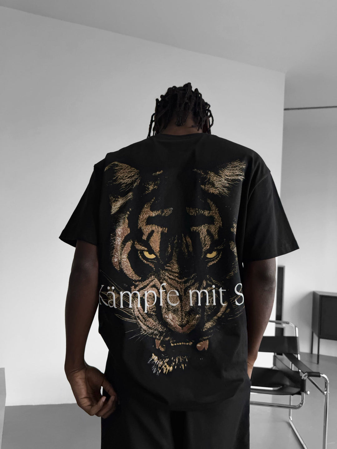 Oversize "Kämpfe mit Stil" T-shirt - Czarny