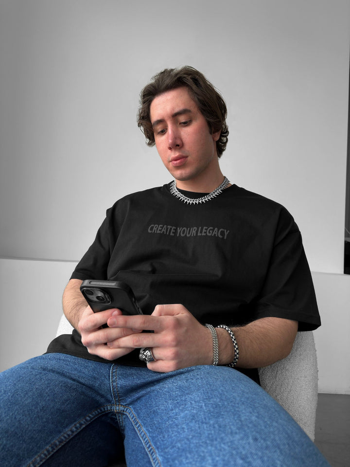 Oversize Legacy T-shirt - Czarny