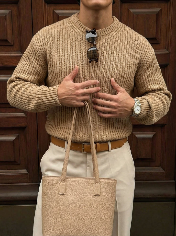 Luźny sweter w paski - Camel