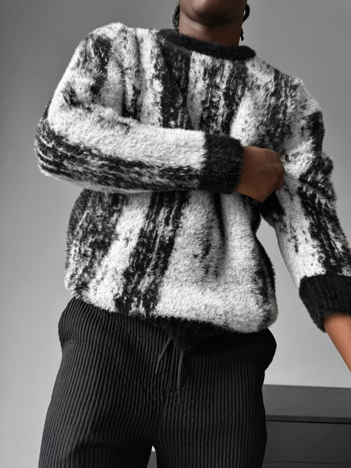 Oversize Brushstroke Effect Knit Pullover - Czarny