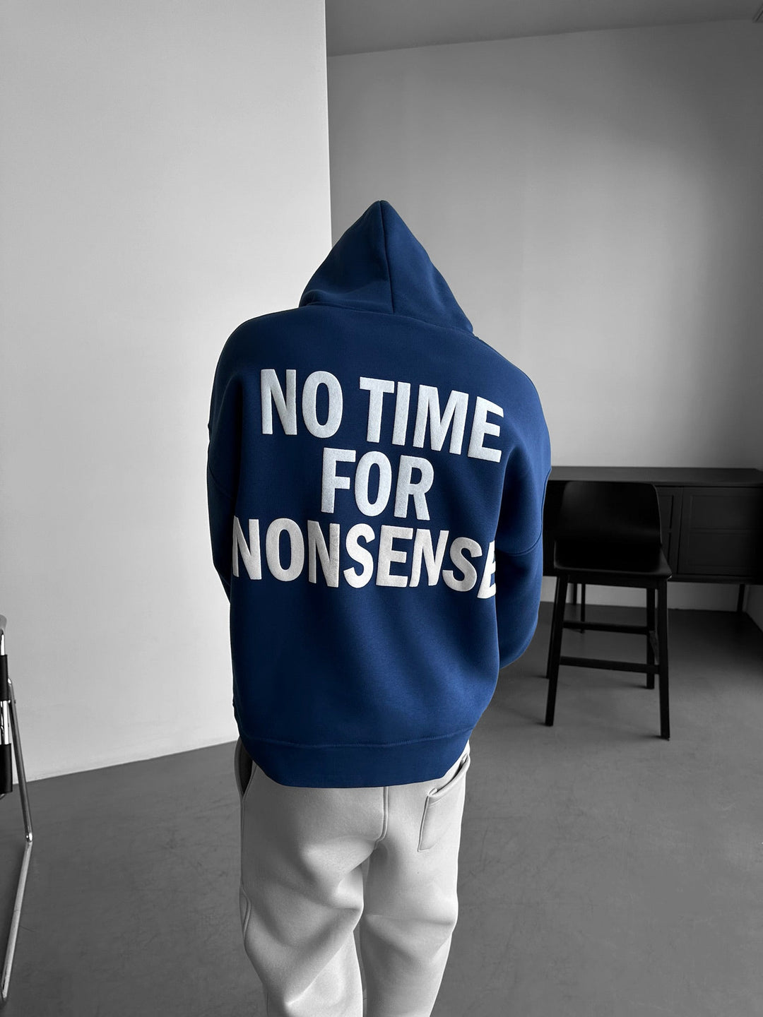 Oversize “Nie ma czasu na bzdury” Hoodie - Navy Peony