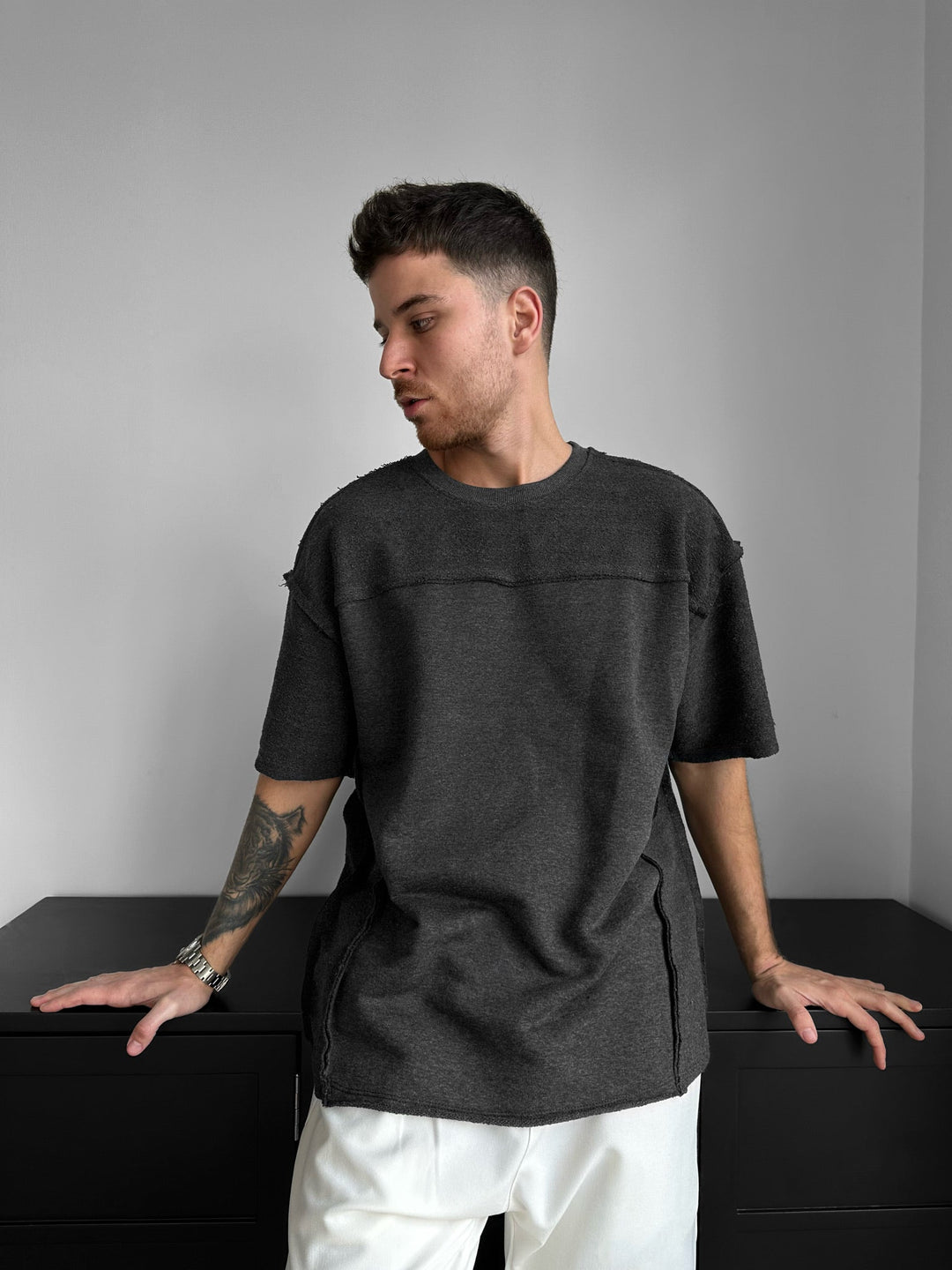 T-shirt Oversize z Detalami Szwów - Antracytowy