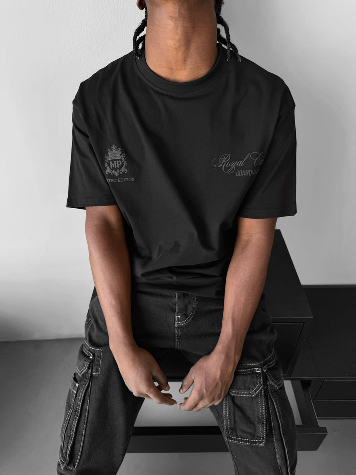 Oversize Royale Essence T-Shirt - Czarny