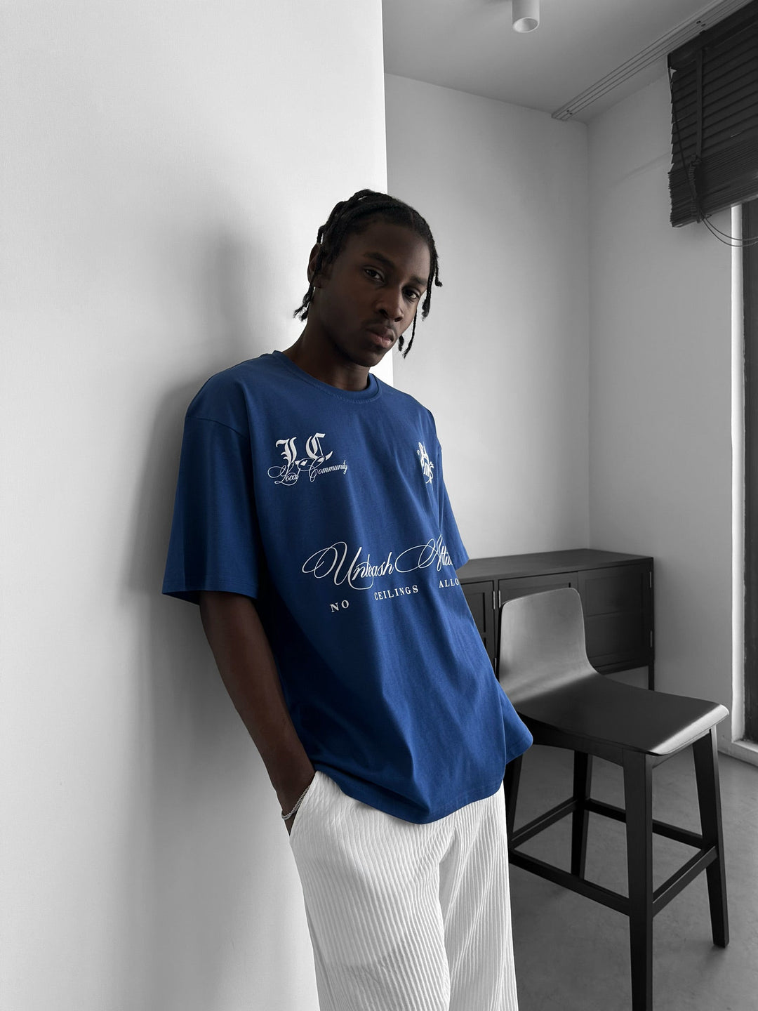Koszulka Oversize Local - Navy Peony