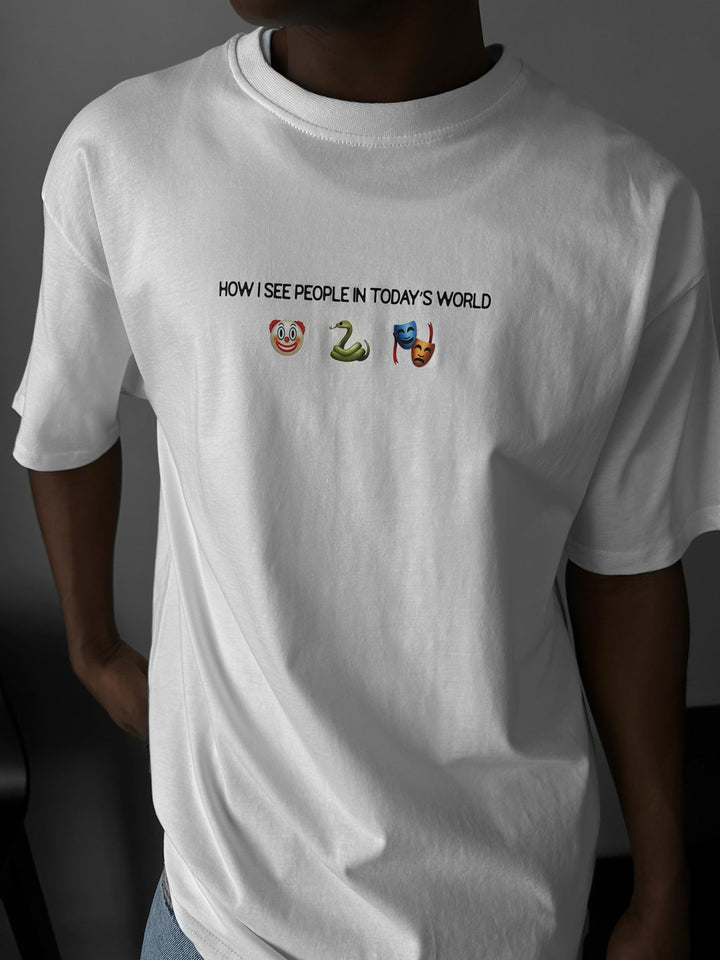 Oversize "Świat Dziś" T-shirt - Ecru