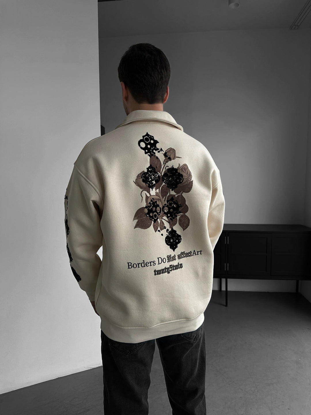 Oversize Half-Zip Graphic Sweatshirt - Beżowy