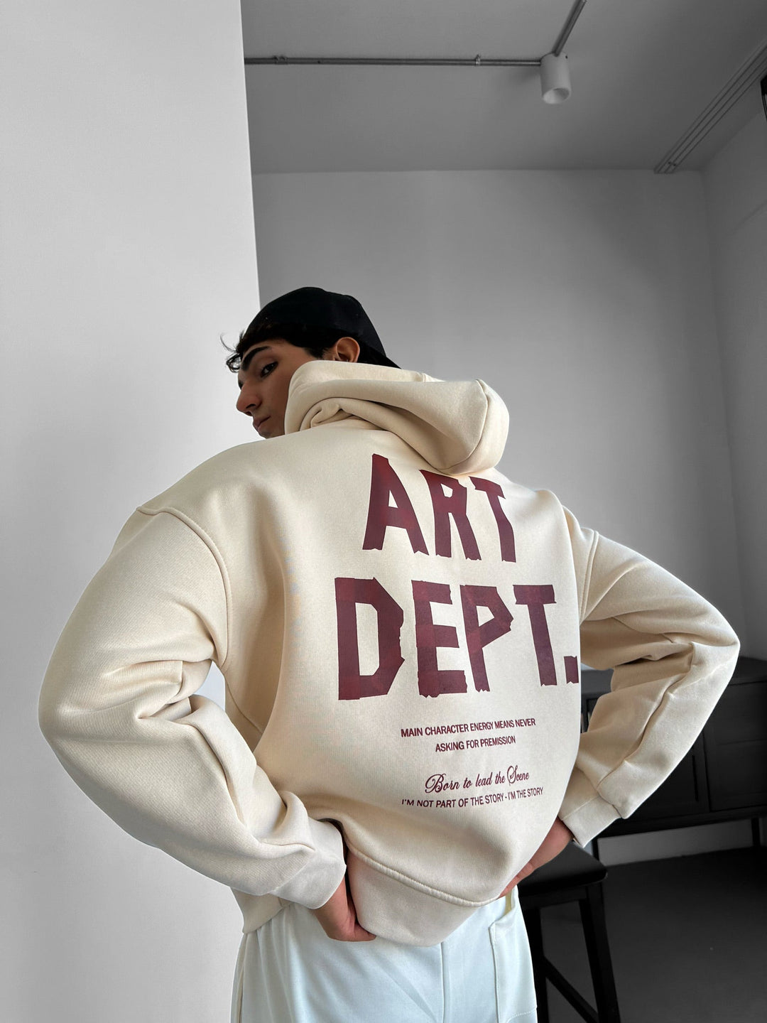 Oversize Art Dept. Hoodie - Beżowy