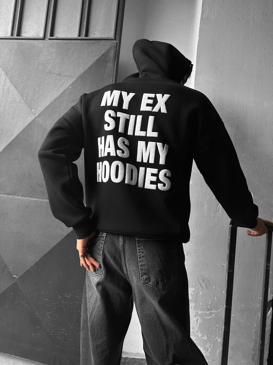 Oversize EX Część II Hoodie - Czarny i Biały