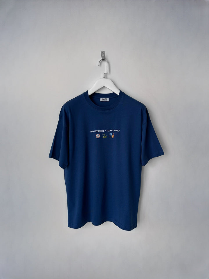 Oversize "Świat Dziś" T-Shirt - Navy Peony