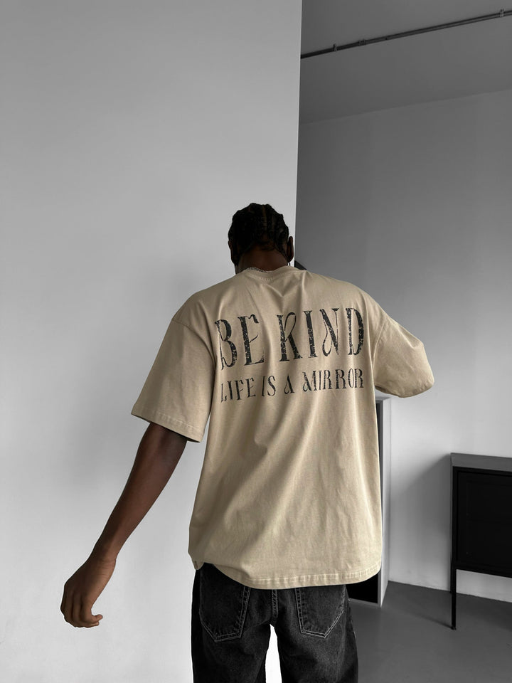 Oversize T-shirt Be Kind - Kamień