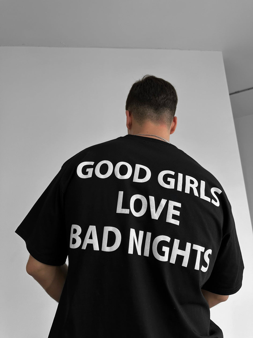 T-shirt Oversize Dobre Dziewczyny - Czarny