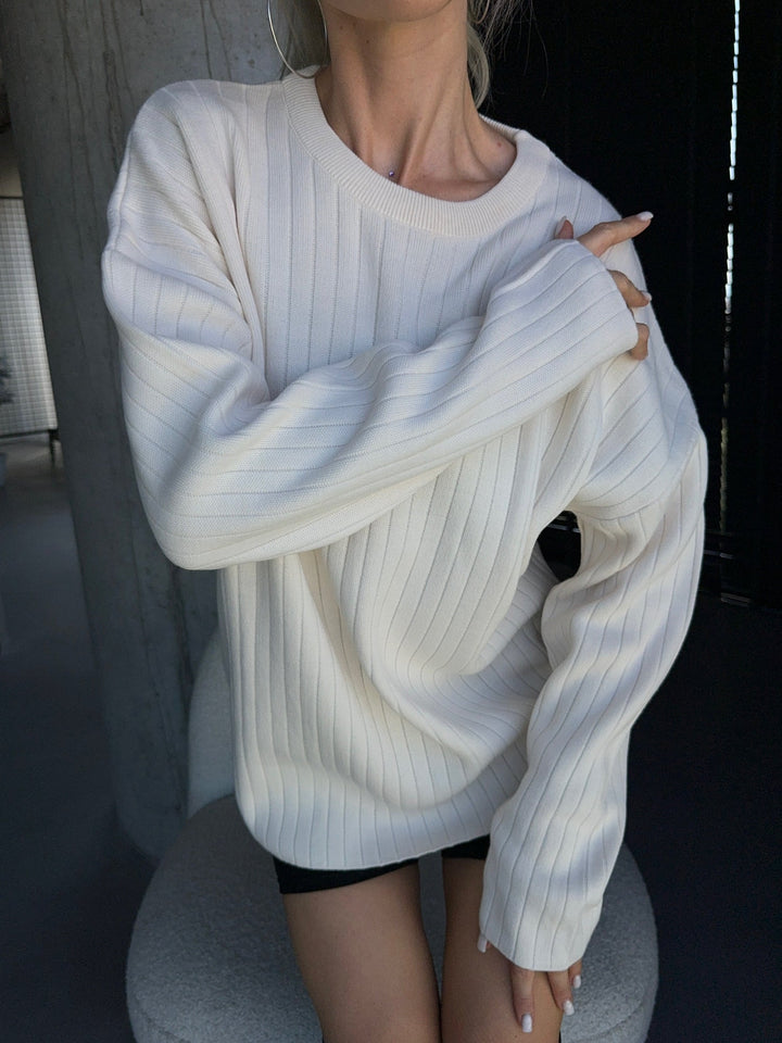 Oversize Szeroki Sweter z Długim Rękawem - Ecru