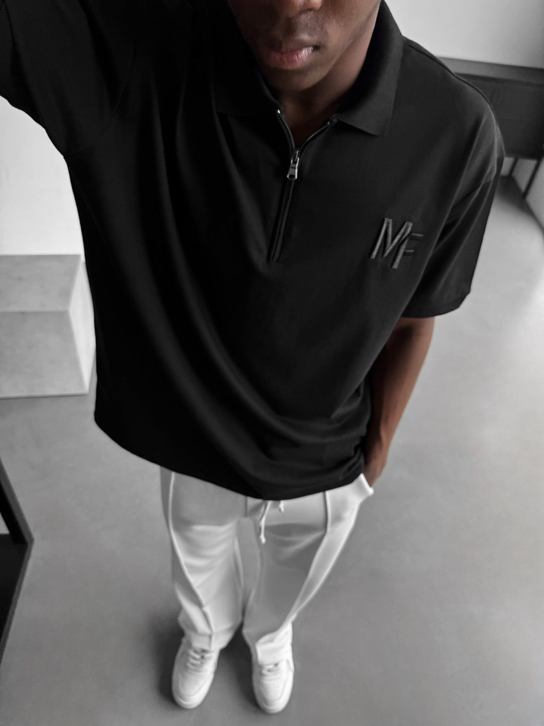 Luźna Koszulka Polo "MF" - Czarna