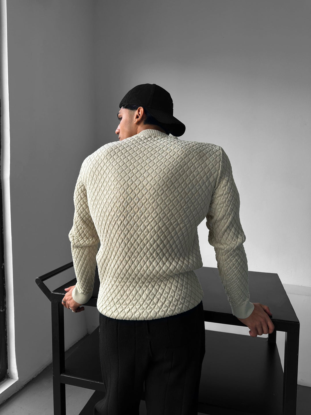 Sweter Slim Fit z teksturą - Beżowy