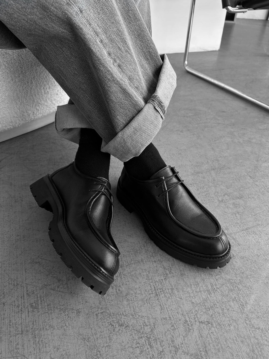 Skórzane buty sznurowane - Czarne
