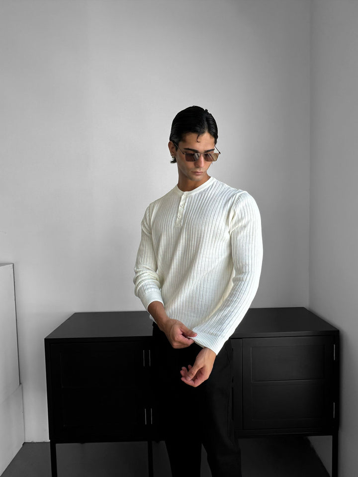 Sweter Slim Fit z Guzikami - Ecru