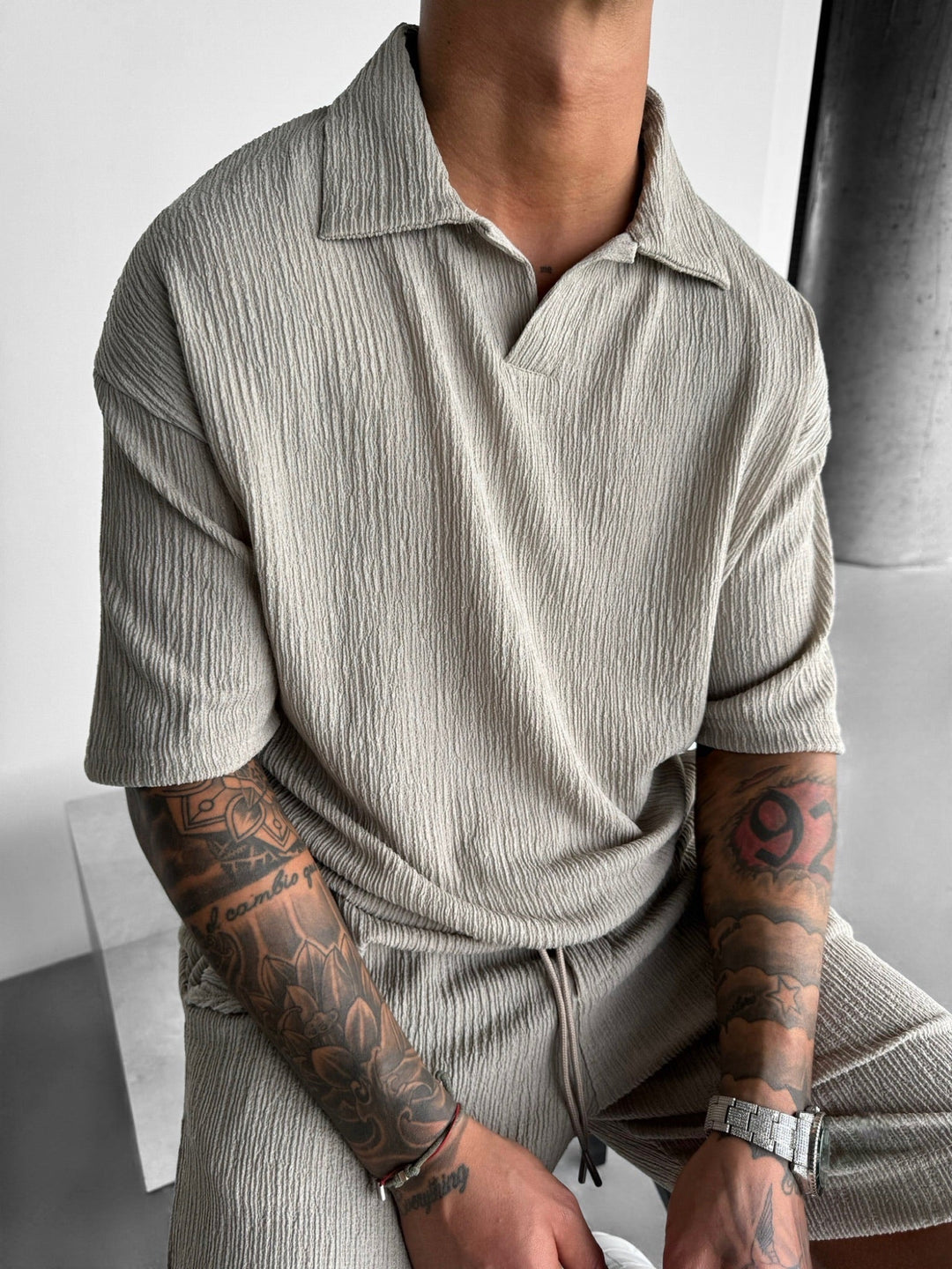 Oversize Crepe Polo T-Shirt - Kamień
