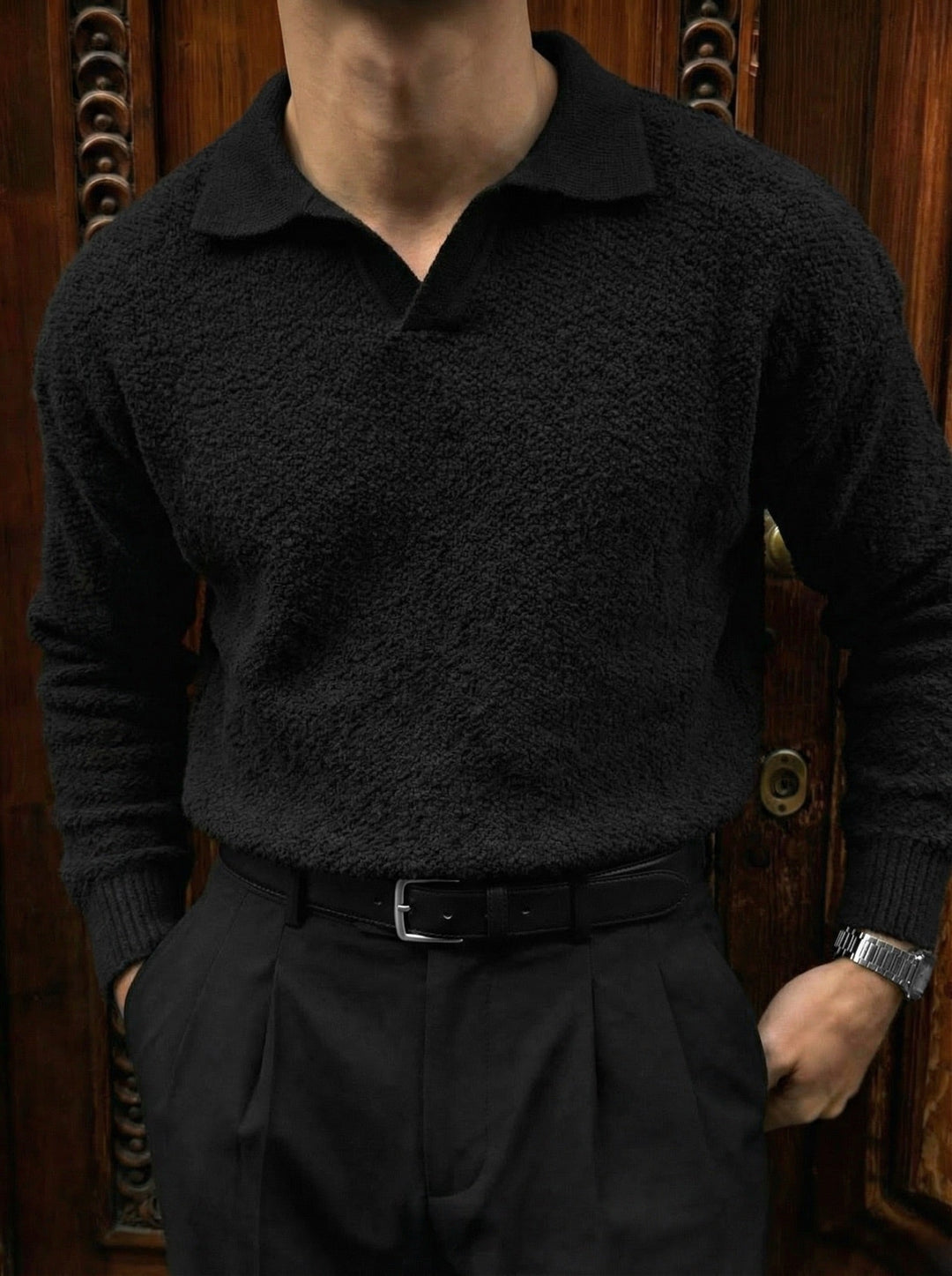 Sweter z dzianinowym kołnierzem - Czarny