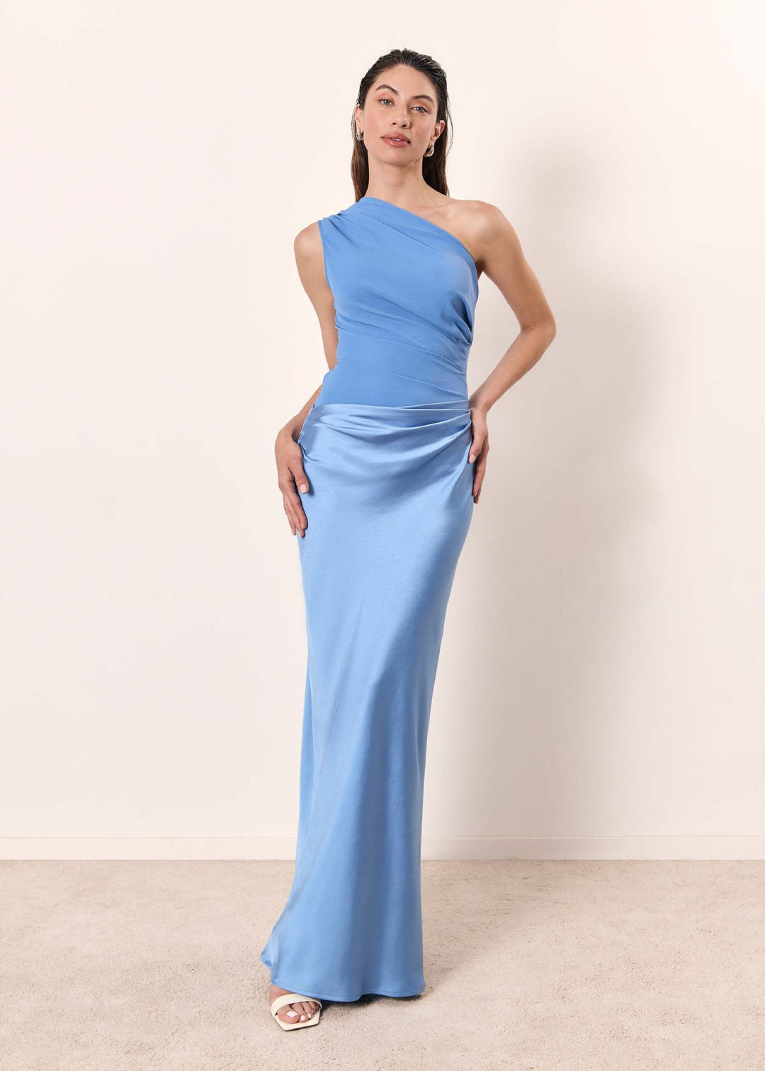 One-Shoulder sukienka maxi