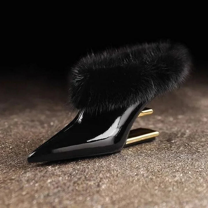 Elegancki Furry szpilki ze szpiczastym noskiem